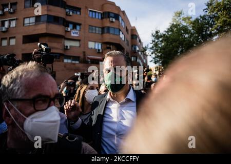 Javier Ortega Smith, membro dell'estrema destra del partito Vox, arriva alla presentazione del candidato Vox per le elezioni regionali di Madrid a Madrid il 07 aprile 2021. (Foto di Jon Imanol Reino/NurPhoto) Foto Stock