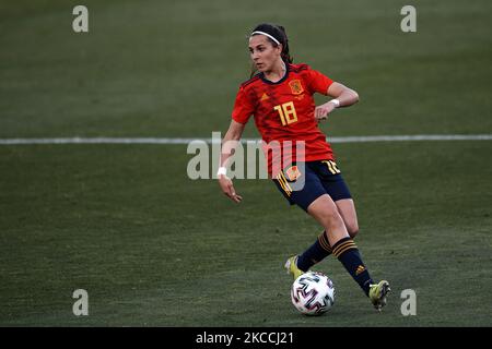 Marta Cardona (Real Madrid) di Spagna controlla la palla durante il Women's International friendly Match tra Spagna e Paesi Bassi il 09 aprile 2021 a Marbella, Spagna. Gli stadi sportivi in Spagna restano soggetti a rigorose restrizioni a causa del Coronavirus Pandemic, in quanto le leggi di allontanamento sociale del governo vietano ai fan all'interno dei locali, con conseguente gioco a porte chiuse. (Foto di Jose Breton/Pics Action/NurPhoto) Foto Stock