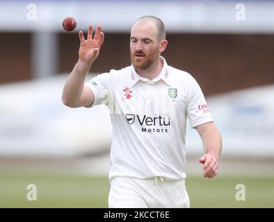 Durham's ben Raine durante il LV Insurance County Championship Group 1 giorno uno dei quattro tra Essex CCC e Durham CCC presso il Cloudfm County Ground il 15th aprile 2021 a Chelmsford, Inghilterra (Photo by Action Foto Sport/NurPhoto) Foto Stock