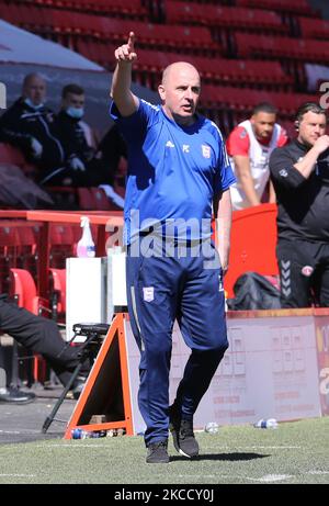 Il 17th aprile 2021, Paul Cook di Ipswich Town durante la Sky Bet League One tra Charlton Athletic e Ipswich Town at the Valley, Woolwich, Inghilterra. (Foto di Action Foto Sport/NurPhoto) Foto Stock