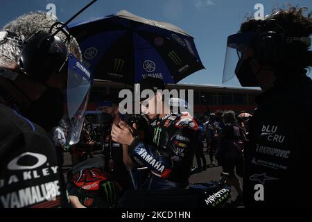 Fabio Quartararo (20) di Francia e Monster Energy Yamaha MotoGP durante la gara del Grande Premio 888 de Portugal all'Autodromo Internacional do Algarve il 18 aprile 2021 a Portimao, Portogallo. (Foto di Jose Breton/Pics Action/NurPhoto) Foto Stock