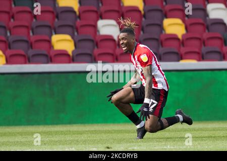 Ivan Toney di Brentford gests durante la partita del campionato Sky Bet tra Brentford e Watford al Brentford Community Stadium di Brentford sabato 1st maggio 2021. (Foto di Federico Maranesi/MI News/NurPhoto) Foto Stock