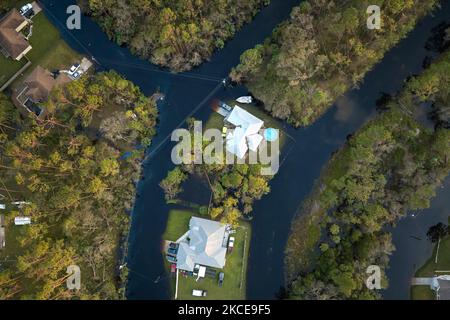 Case allagate da uragano Ian pioggia in Florida zona residenziale. Conseguenze di disastro naturale Foto Stock