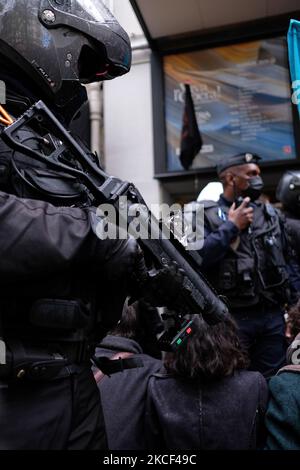 Manifestazione interprofessionale per la difesa dei diritti sociali e il ritiro della riforma dell'assicurazione contro la disoccupazione il 22 maggio 2021 a Parigi, Francia. (Foto di Vincent Koebel/NurPhoto) Foto Stock