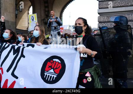 Manifestazione interprofessionale per la difesa dei diritti sociali e il ritiro della riforma dell'assicurazione contro la disoccupazione il 22 maggio 2021 a Parigi, Francia. (Foto di Vincent Koebel/NurPhoto) Foto Stock