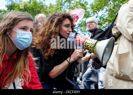 Manifestazione interprofessionale per la difesa dei diritti sociali e il ritiro della riforma dell'assicurazione contro la disoccupazione il 22 maggio 2021 a Parigi, Francia. (Foto di Vincent Koebel/NurPhoto) Foto Stock