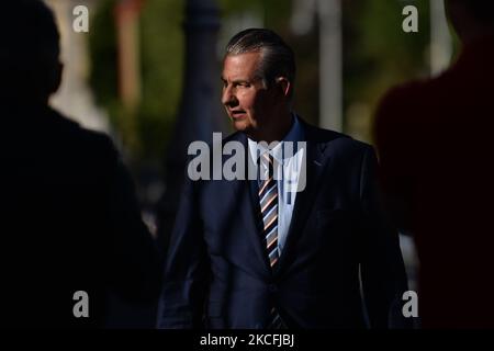 Edwin Poots, leader del DUP, è in viaggio per incontrare Taoiseach Micheal Martin (primo ministro irlandese) presso gli edifici governativi di Dublino. Giovedì 3 giugno 2021 a Dublino, Irlanda. (Foto di Artur Widak/NurPhoto) Foto Stock