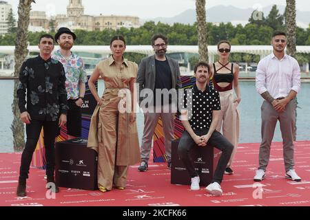 Canco Rodriguez, Manuel Burque, Miren Ibargurren, Carlos Theron, Julian Lopez, Natalia de Molina, Juan Carlos Librado partecipa alla 'Operacion Camaron' 24th Malaga Film Fest photocall a Muelle uno a Malaga, Spagna (Photo by Carlos Dafonte/NurPhoto) Foto Stock