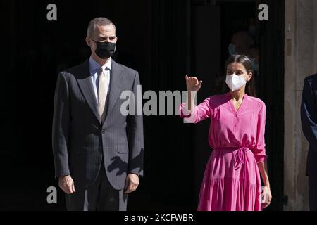 Re Felipe di spagna e Regina Letizia di spagna posano per le foto al loro arrivo per l'apertura della mostra ''Berlanlangiano, Luis Garcia Berlanga (1921-2021)'', il 9 giugno 2021 a Madrid, Spagna. Promossa dall'Academia de Cine, la mostra presenta il regista come uno degli autori più significativi della cultura spagnola del 20th ° secolo. (Foto di Oscar Gonzalez/NurPhoto) Foto Stock