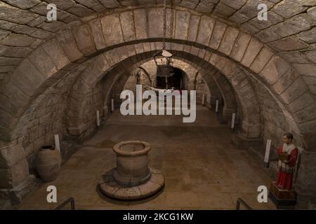 Il vestigio più antico della Cattedrale di Palencia è la Cripta di San Antolin, che è il resto di un edificio visigotico della metà del 7th ° secolo, costruito con e su resti romani, nel 1035 e alla presenza di Sancho el Mayor, dalla corte e di numerosi vescovi, Il nuovo edificio fu consacrato, con il quale fu configurata la Cripta di San Antolin come si vede oggi. Il 13 giugno 2021 a Palencia, Spagna. (Foto di Joaquin Gomez Sastre/NurPhoto) Foto Stock