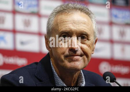 Patricia Rodriguez, Managing Director di Granada CF, ha presentato Pep Boada come nuovo Direttore del calcio durante una conferenza stampa presso la Sala Stampa dello Stadio Nuevo Los Carmenes il 14 giugno 2021 a Granada, Spagna. (Foto di Ãlex CÃ¡mara/NurPhoto) Foto Stock