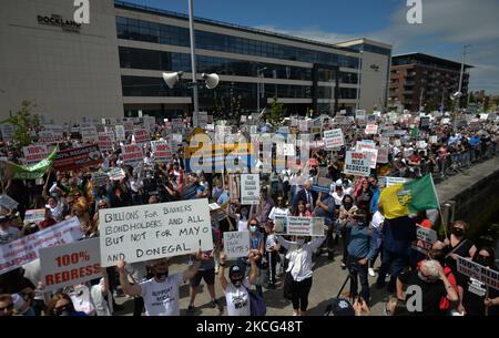 Migliaia di manifestanti della Co. Donegal, le cui case sono state costruite con blocchi contenenti la sostanza mica, e i loro sostenitori visto durante una protesta nel centro di Dublino. Martedì 15 giugno 2021 a Dublino, Irlanda. (Foto di Artur Widak/NurPhoto) Foto Stock