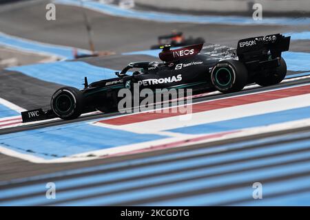 Valtteri Bottas di Finlandia alla guida della (77) Mercedes AMG Petronas F1 Team Mercedes W12during il Gran Premio di Francia F1 al circuito Paul Ricard il 27 giugno 2021 a le Castellet, Francia. (Foto di Jose Breton/Pics Action/NurPhoto) Foto Stock