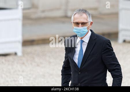 Presidente del consiglio di amministrazione del gruppo PSA e Amministratore Delegato di Stellantis Carlos Tavares arriva in cena con il presidente italiano Sergio Mattarella e sua figlia Laura Mattarella e il presidente francese Emmanuel Macron e sua moglie Brigitte Macron al Palazzo Elysee di Parigi, il 5 luglio 2021 (Foto di Daniel Pier/NurPhoto) Foto Stock