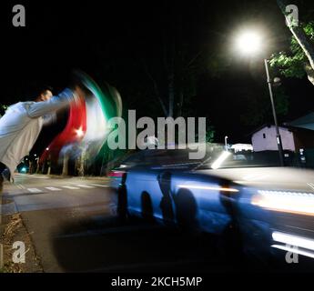 I tifosi italiani festeggiano la vittoria della nazionale italiana a EURO 2020 nelle strade della città il 12 luglio 2021 a Reggio Emilia. (Foto di Emmanuele Ciancaglini/NurPhoto) Foto Stock