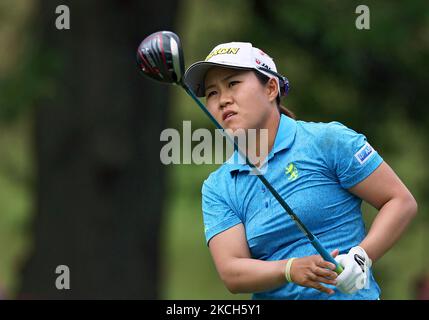 La NASA Hataoka di Ibaraki, Giappone, segue il suo colpo da 17th tee durante il terzo round del torneo di golf Marathon LPGA Classic all'Highland Meadows Golf Club di Sylvania, Ohio, USA sabato 10 luglio 2021. (Foto di Amy Lemus/NurPhoto) Foto Stock