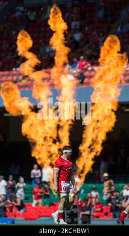 La squadra gallese cammina durante la partita di Internationals Estate 2021 tra il Galles e l'Argentina al Principato Stadium. (Foto di Federico Guerra Moran/NurPhoto) Foto Stock