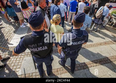 I poliziotti delle sommosse sono visti a Danzica, Polonia il 19 luglio 2021 Tusk ha annunciato che avrebbe sconfitto l'attuale partito al governo (PIS) e restituito il paese ai valori europei (Foto di Michal Fludra/NurPhoto) Foto Stock