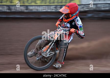 Connor Coles of Belle Vue Cool Running Colts durante la partita della National Development League tra Belle Vue Aces e Eastbourne Seagulls al National Speedway Stadium di Manchester venerdì 23rd luglio 2021. (Foto di Eddie Garvey/MI News/NurPhoto) Foto Stock