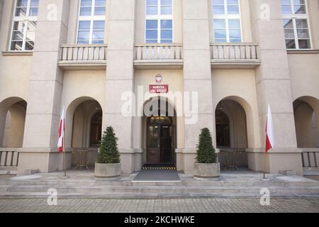 Edificio della Suprema Audit Office visto a Varsavia il 28 luglio 2021. (Foto di Maciej Luczniewski/NurPhoto) Foto Stock