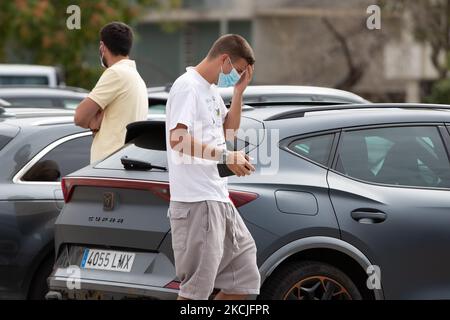 Gerard Pique arriva alla conferenza stampa di addio Lionel messi all'Auditori 1899 dello stadio Camp Nou di Barcellona, in Spagna, il 8 agosto 2021. (Foto di David Ramirez/DAX Images/NurPhoto) Foto Stock