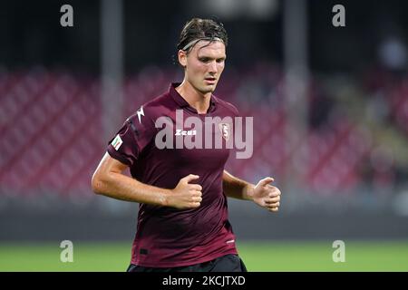 Julian Kristoffersen di US Salernitana 1919 durante la partita della Coppa Italia tra US Salernitana 1919 e Reggina 1914 allo Stadio Arechi, Salerno, Italia il 16 agosto 2021 (Foto di Giuseppe Maffia/NurPhoto) Foto Stock