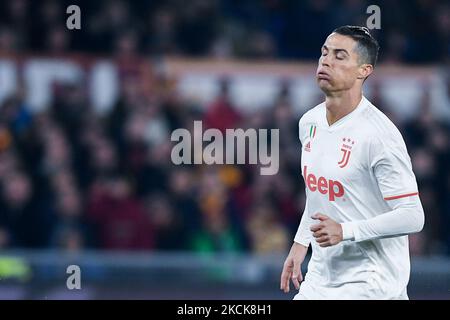 Il Manchester United ha confermato che Cristiano Ronaldo ha raggiunto un accordo per la firma del futuro portoghese Cristiano Ronaldo dalla Juventus, a Manchester, Inghilterra, il 27 agosto 2021. - FOTO DEL FILE: Cristiano Ronaldo della Juventus sembra sconsolato durante la Serie Un incontro tra Roma e Juventus allo Stadio Olimpico, Roma, Italia, il 12 gennaio 2020. (Foto di Giuseppe Maffia/NurPhoto) Foto Stock