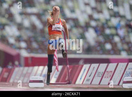 Fleur Jong da Nederlands durante il salto lungo durante l'atletica alle Paralimpiadi di Tokyo, Stadio Olimpico di Tokyo, Tokyo, Giappone il 28 agosto 2021. (Foto di Ulrik Pedersen/NurPhoto) Foto Stock