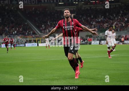 Olivier Giroud dell'AC Milan festeggia il traguardo durante la Serie A match tra AC Milan e Cagliari Calcio, il 29 2021 agosto a Milano (Photo by Mairo Cinquetti/NurPhoto) Foto Stock