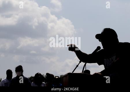 Cliff Albright, co-fondatore di Black votanti Matter, parla al pubblico. (Foto di Zach Brien/NurPhoto) Foto Stock