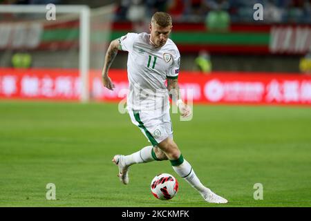 James McClean, centrocampista della Repubblica d'Irlanda, in azione durante la Coppa del mondo FIFA 2022 Gruppo europeo di qualificazione Una partita di calcio tra Portogallo e Repubblica d'Irlanda, allo stadio Algarve di Faro, Portogallo, il 1 settembre 2021. (Foto di Pedro FiÃºza/NurPhoto) Foto Stock