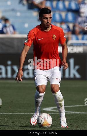 Rodrigo Battaglia di Maiorca in azione durante la partita la Liga Santander tra Deportivo Alaves e RCD Mallorca a Estadio de Mendizorroza il 21 agosto 2021 a Vitoria-Gasteiz, Spagna. (Foto di Jose Breton/Pics Action/NurPhoto) Foto Stock