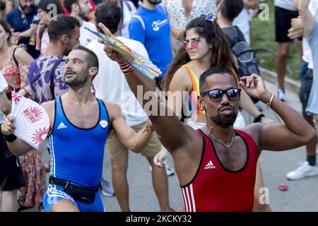 La comunità LGTBI celebra la giornata di Pride BCN 2021 a Barcellona, dopo essere stata rinviata a causa della pandemia di Coronavirus / Covid-19, a Barcellona, in Spagna, il 5 settembre 2021. (Foto di Albert Llop/NurPhoto) Foto Stock