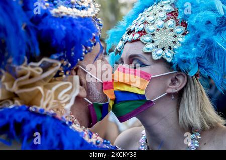La comunità LGTBI celebra la giornata di Pride BCN 2021 a Barcellona, dopo essere stata rinviata a causa della pandemia di Coronavirus / Covid-19, a Barcellona, in Spagna, il 5 settembre 2021. (Foto di Albert Llop/NurPhoto) Foto Stock