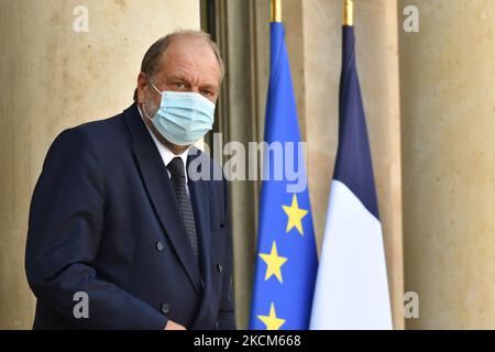 FRANCIA â Parigi â POLITICA â GOVERNO - CONSIGLIO DEI MINISTRI - il Ministro della Giustizia francese Eric Dupond-Moretti lascia il Palazzo Presidenziale degli Elisi dopo il Consiglio dei Ministri - 8 settembre 2021, Parigi (Foto di Daniel Pier/NurPhoto) Foto Stock