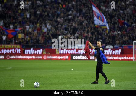 Mihai Stoica reagisce in azione durante la partita Romania Liga 1 tra FCSB e Dinamo Bucarest, disputata sull'Arena Nationala, a Bucarest, domenica 12 settembre 2021. (Foto di Alex Nicodim/NurPhoto) Foto Stock