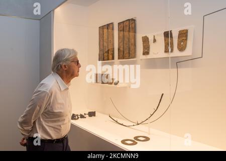 Vittorio Sgarbi a Rieti visita la mostra carro erertum per una conferenza lectio magistralis, approfondimenti e parole di sostegno alla città da parte dell'onorevole deputato, a Rieti, il 16 settembre 2021 (Foto di Riccardo Fabi/NurPhoto) Foto Stock