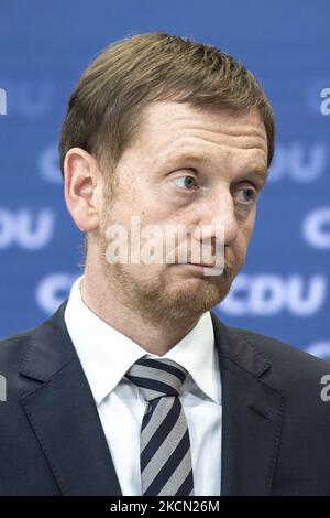 Il Premier di Stato della Sassonia Michael Kretschmer viene raffigurato durante una conferenza stampa a seguito di un incontro di leadership del partito presso la sede centrale della CDU a Berlino, in Germania, il 20 settembre 2021. (Foto di Emmanuele Contini/NurPhoto) Foto Stock