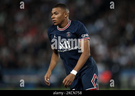 Kylian Mbappe di PSG durante la partita di Ligue 1 Uber mangia tra Parigi Saint Germain e Lione al Parc des Princes il 19 settembre 2021 a Parigi, Francia. (Foto di Jose Breton/Pics Action/NurPhoto) Foto Stock