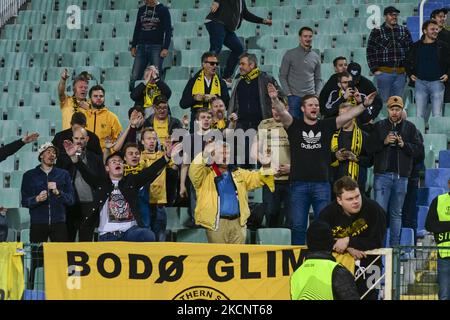 Tifosi di Bodo Glimt durante il CSKA Sofia e la partita di Bodo Glimt al Gruppo C UEFA Europa Conference League allo stadio Vasil Levski il 30 settembre 2021 a Sofia, Bulgaria (Foto di Georgi Paleykov/NurPhoto) Foto Stock