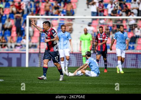 Gary Medel (Bologna) durante la serie di calcio italiano Una partita Bologna FC vs SS Lazio il 03 ottobre 2021 allo stadio Renato dall'Ara di Bologna (Photo by Ettore Griffoni/LiveMedia/NurPhoto) Foto Stock