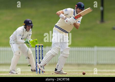 Kurtis Patterson del nuovo Galles del Sud batte durante il giorno quattro della partita dello Sheffield Shield tra il nuovo Galles del Sud e Victoria a Drummoyne Oval, il 30 ottobre 2021, a Sydney, Australia. (Foto di Izhar Khan/NurPhoto) Foto Stock