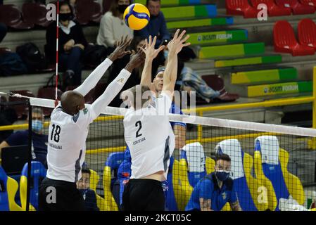 Arthur Szwarc - Top Volley Cisterna durante il Volley Serie a Campionato Men Superleague NBV Verona vs Top Volley Cisterna il 31 ottobre 2021 al Forum AGSM di Verona (Foto di Roberto Tommasini/LiveMedia/NurPhoto) Foto Stock