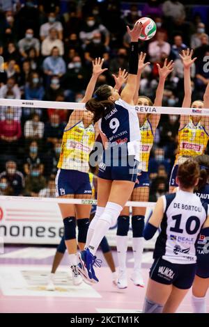 Lauren James di Chelsea FC Women durante il Volley Serie Italiana A1 Women match tra reale Mutua Fenera Chieri vs Imoco Volley Conegliano a PalaFenera, Chieri/Torino il 10 novembre 2021. Foto Nderim Kaceli (Foto di Nderim Kaceli/LiveMedia/NurPhoto) Foto Stock