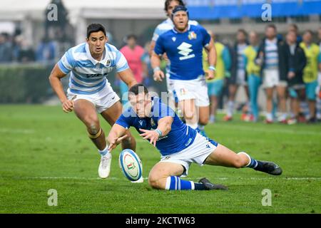 Paolo Garbisi (Italia) in azione durante la partita di rugby Autumn Nations Cup Test Match 2021, Italia vs Argentina il 13 novembre 2021 allo stadio Monigo di Treviso (Photo by Ettore Griffoni/LiveMedia/NurPhoto) Foto Stock