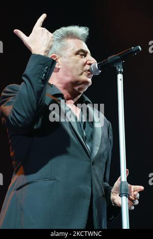 Il cantante Loquillo durante un concerto al Wizink Center, il 13 novembre 2021 a Madrid, Spagna (Foto di Oscar Gonzalez/NurPhoto) Foto Stock