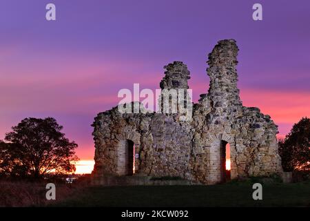 Alba al Castello di Sandal a Wakefield, West Yorkshire, Regno Unito Foto Stock