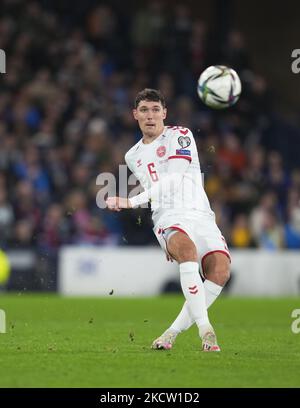 Andreas Christensen di Danimarca durante la Scozia contro la Danimarca, la qualificazione alla Coppa del mondo ad Hampden Park, Glasgow, Scozia il 15 novembre 2021. (Foto di Ulrik Pedersen/NurPhoto) Foto Stock