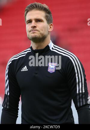 Il portiere della città di Ipswich Václav Hladký in fase di riscaldamento durante la partita della Sky Bet League 1 tra Sunderland e la città di Ipswich allo Stadio della luce, Sunderland sabato 20th novembre 2021. (Foto di Michael driver/MI News/NurPhoto) Foto Stock