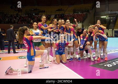 Felicità del vero Volley Monza durante il Volley Serie Italiana A1 Femminile vero Volley Monza vs VBC ePiu Casalmaggiore il 20 novembre 2021 all'Arena di Monza (MB), Italia (Photo by Valerio Origo/LiveMedia/NurPhoto) Foto Stock